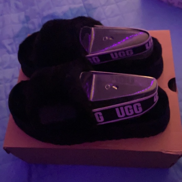 Women Ugg - Picture 3 of 4